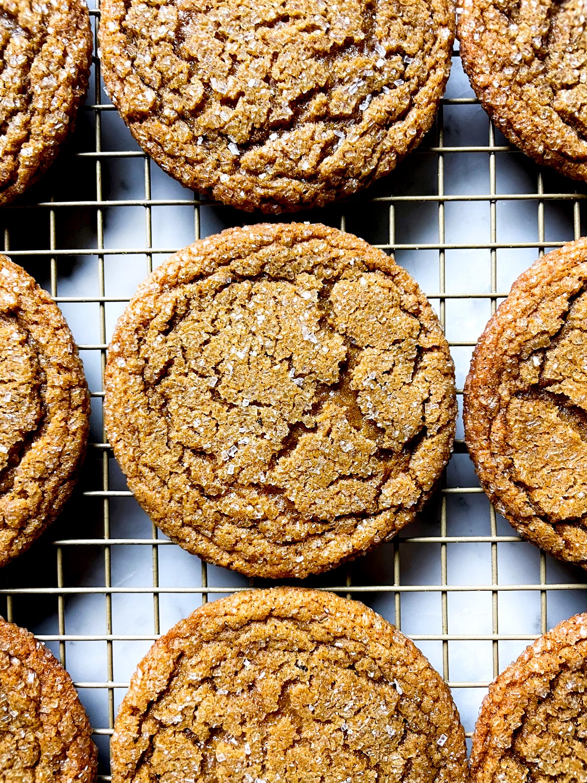 Crispy & Chewy Ginger Cookies: Perfect for Dunking or Dressing Up
