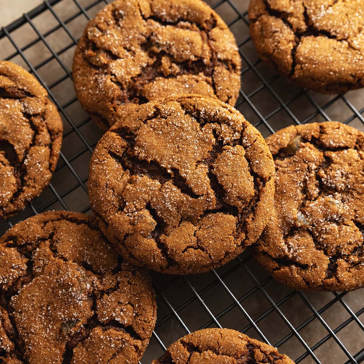Easy Chewy Ginger Cookies: Soft, Crispy & One-Bowl Perfect